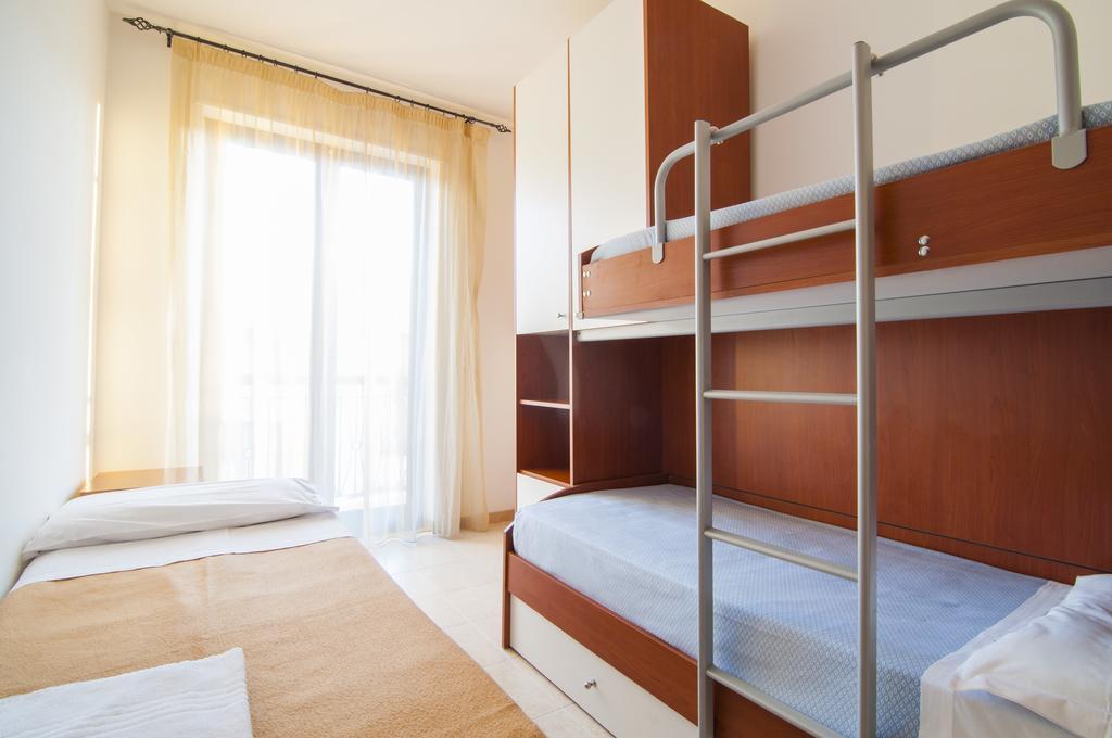 Ciao Hotel & Residence - Apartments Conversano Cameră foto